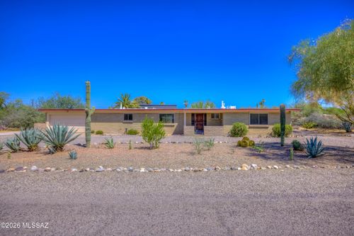 1330 W San Lucas Dr, Tucson, AZ, 85704-2926 | Card Image