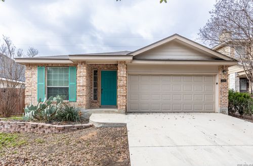 2476 Medina Dr, New Braunfels, TX, 78130-3185 | Card Image