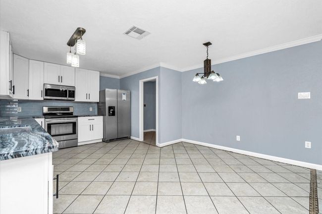 18215 Navajo Trail Dr, House other with 3 bedrooms, 2 bathrooms and 2 parking in Spring TX | Image 29