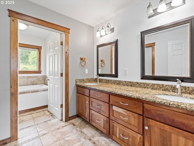 33678 Marys River Estates Rd, House other with 5 bedrooms, 3 bathrooms and 2 parking in Philomath OR | Image 21