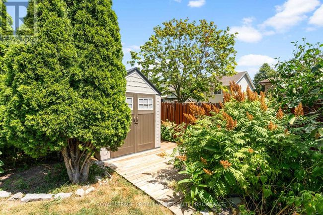 343 Sunrise Cres, House other with 4 bedrooms, 3 bathrooms and 4 parking in Kingston ON | Image 47