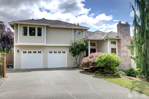 5814 149th Ave Se, Bellevue, WA, 98006-4607 | Card Image