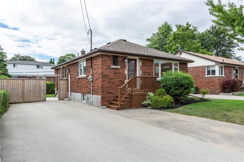 292 S Bend Rd E, Hamilton, ON, L9A2C5 | Card Image