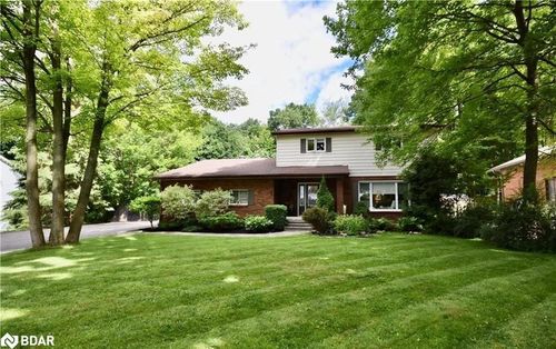 32 Wattie Rd, Midhurst, ON, L9X0P7 | Card Image