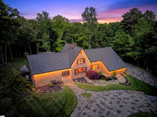 106 Riverbank Ct, Moore, SC, 29369-9761 | Card Image