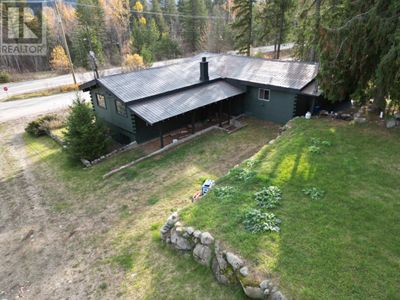 8945 Thuya Creek Rd, House other with 4 bedrooms, 1 bathrooms and 4 parking in Little Fort BC | Image 3