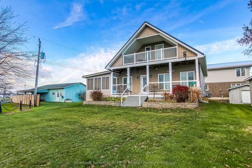 {{alt}} | Card Image