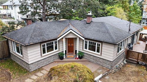 180 Island Highway, Victoria, BC, V9B1G2 | Card Image