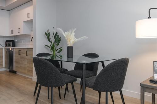 204-2465 Gateway Rd, Victoria, BC, V9B6R1 | Card Image