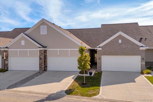 831 Plum Village Dr, Raisinville Twp, MI, 48161-9670 | Card Image