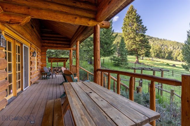 49824 Gallatin Rd, House other with 5 bedrooms, 3 bathrooms and null parking in Gallatin Gateway MT | Image 9
