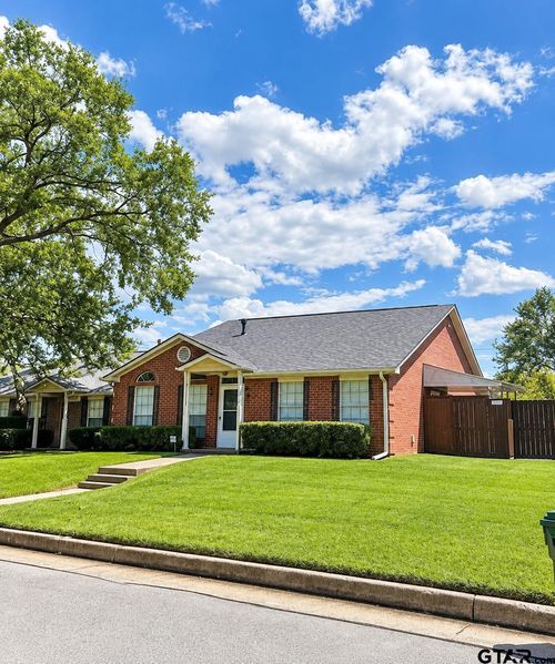 6107 Plantation Dr, Tyler, TX, 75703-5617 | Card Image
