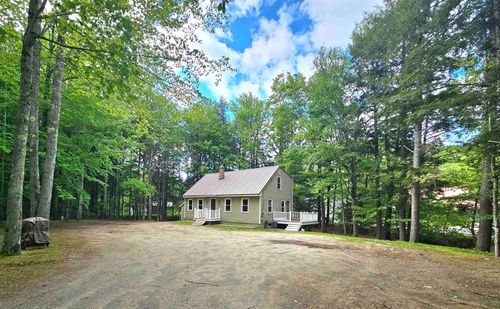 27 Boyle St, Lincoln, NH, 03251-4205 | Card Image