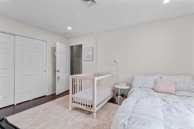APT-5 - 92 Lafayette St, Condo with 2 bedrooms, 2 bathrooms and 2 parking in Stamford CT | Image 24