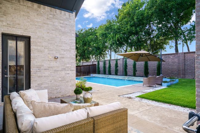 Large covered patio for all seasons! | Image 34