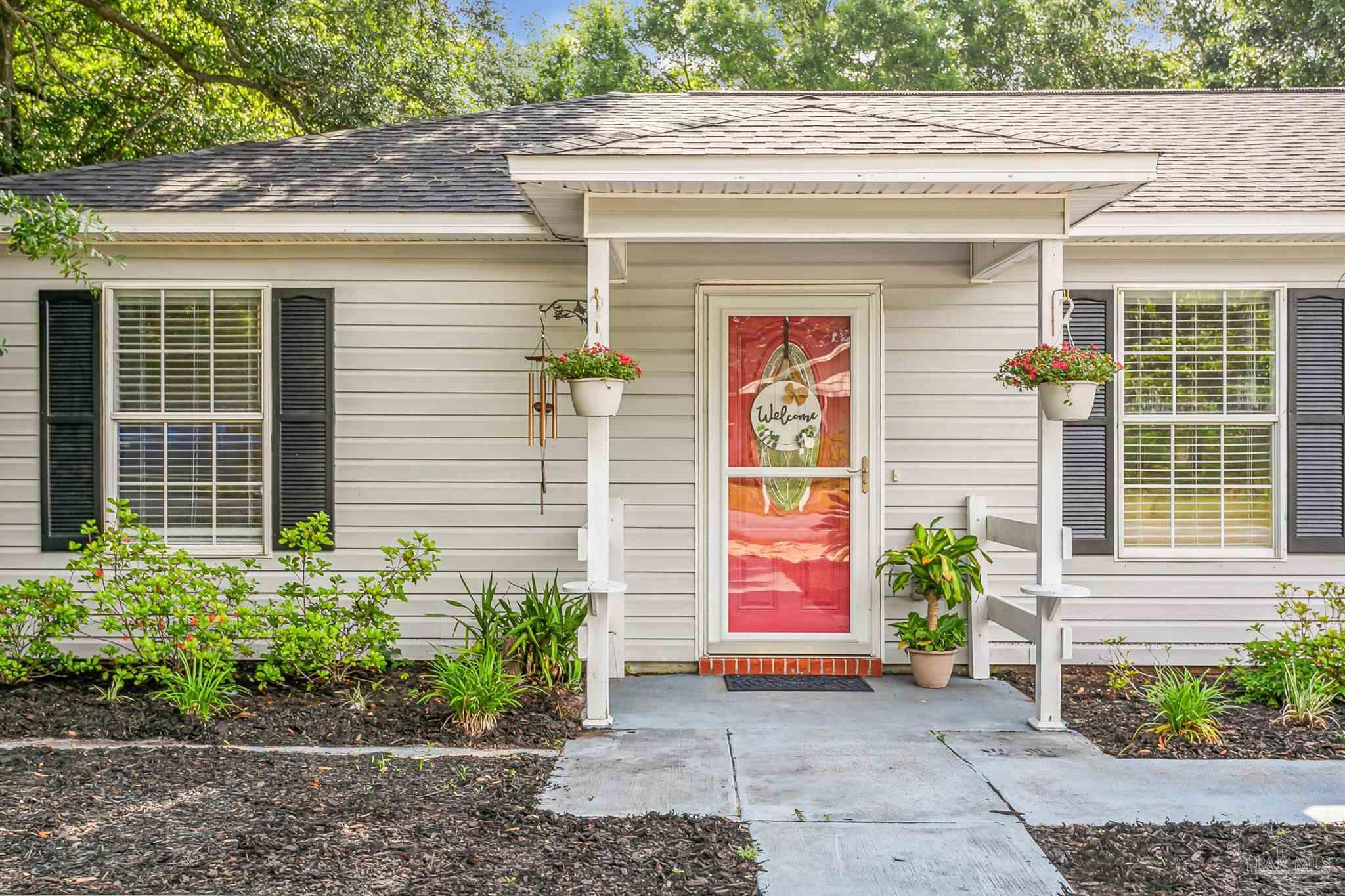George Ln, Navarre, FL 32566