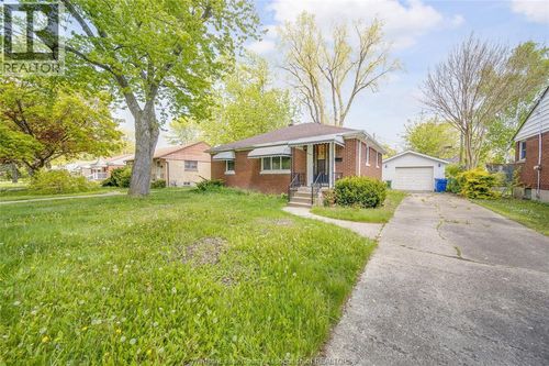 3264 Dominion Blvd, Windsor, ON, N9E2N5 | Card Image
