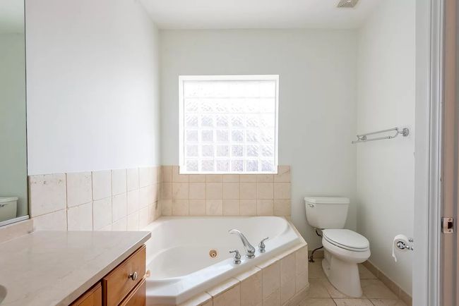 APT-3 - 939 W Montana St, Condo with 2 bedrooms, 2 bathrooms and 1 parking in CHICAGO IL | Image 6