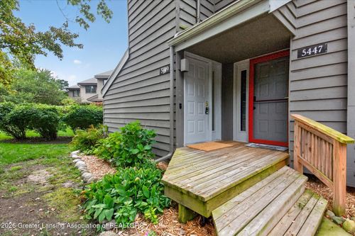 5449 Wild Oak Dr, East Lansing, MI, 48823-7253 | Card Image