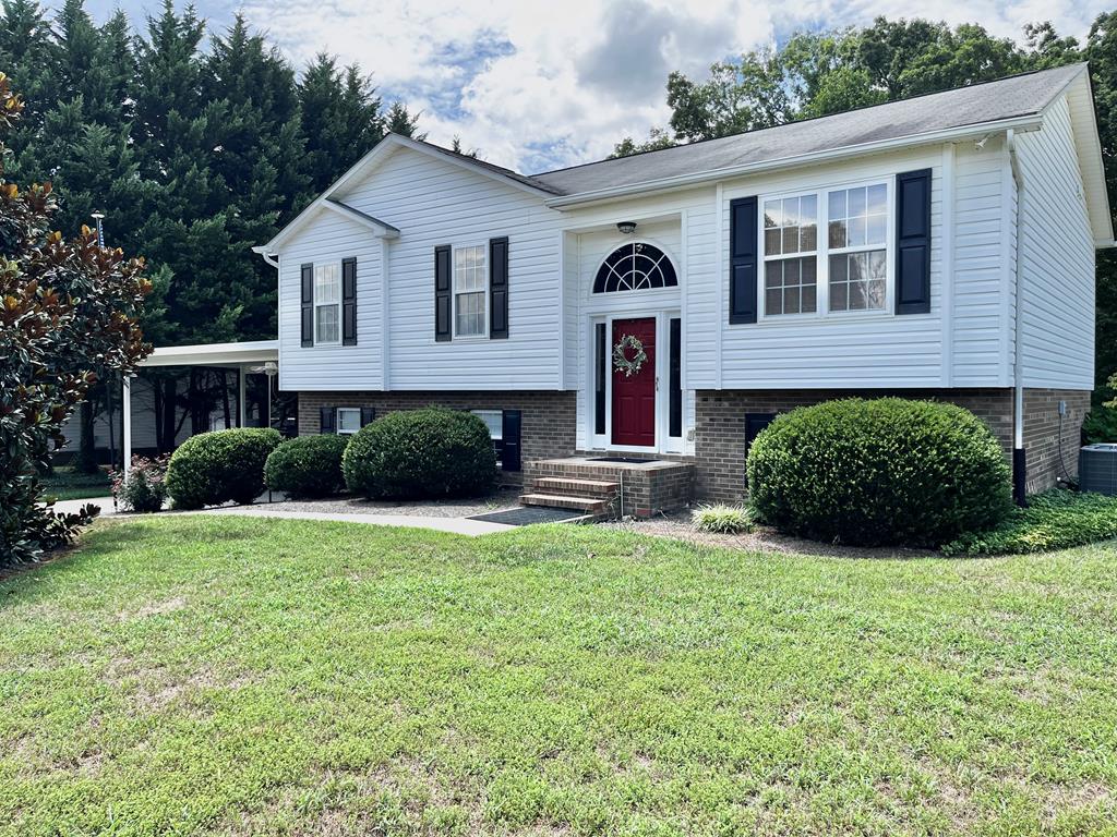 Elizabeth Park Dr, Tobaccoville, NC 27050