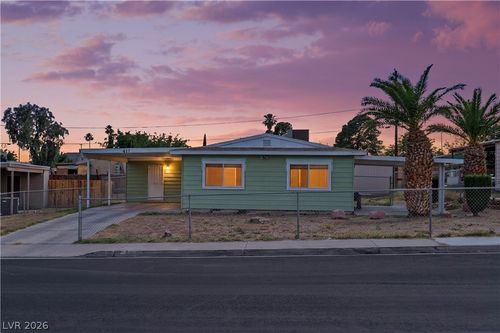 417 Miller Ave, North Las Vegas, NV, 89030-8615 | Card Image