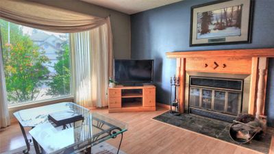 319 Silvertip Close, House detached with 4 bedrooms, 2 bathrooms and 2 parking in Canmore AB | Image 3