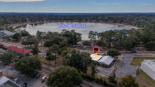 c-1184 Circle Drive, Defuniak Springs, FL, 32435 | Card Image