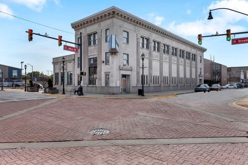 03-2201-03 Broadway St, East Chicago, IN, 46312-2219 | Card Image