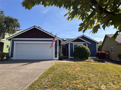 427 Stadium Loop, Napavine, WA, 98565-5002 | Card Image
