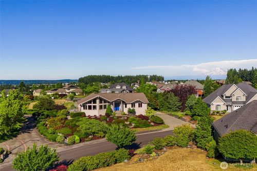 8705 Fenwick Loop Se, Olympia, WA, 98513-3415 | Card Image