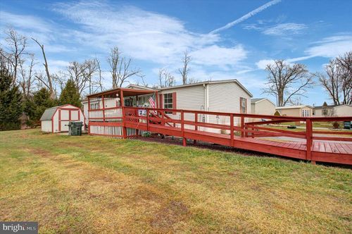 156 Linda Drive, New Oxford, PA, 17350 | Card Image