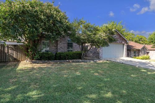 605 E Ross St, Rockwall, TX, 75087-3905 | Card Image