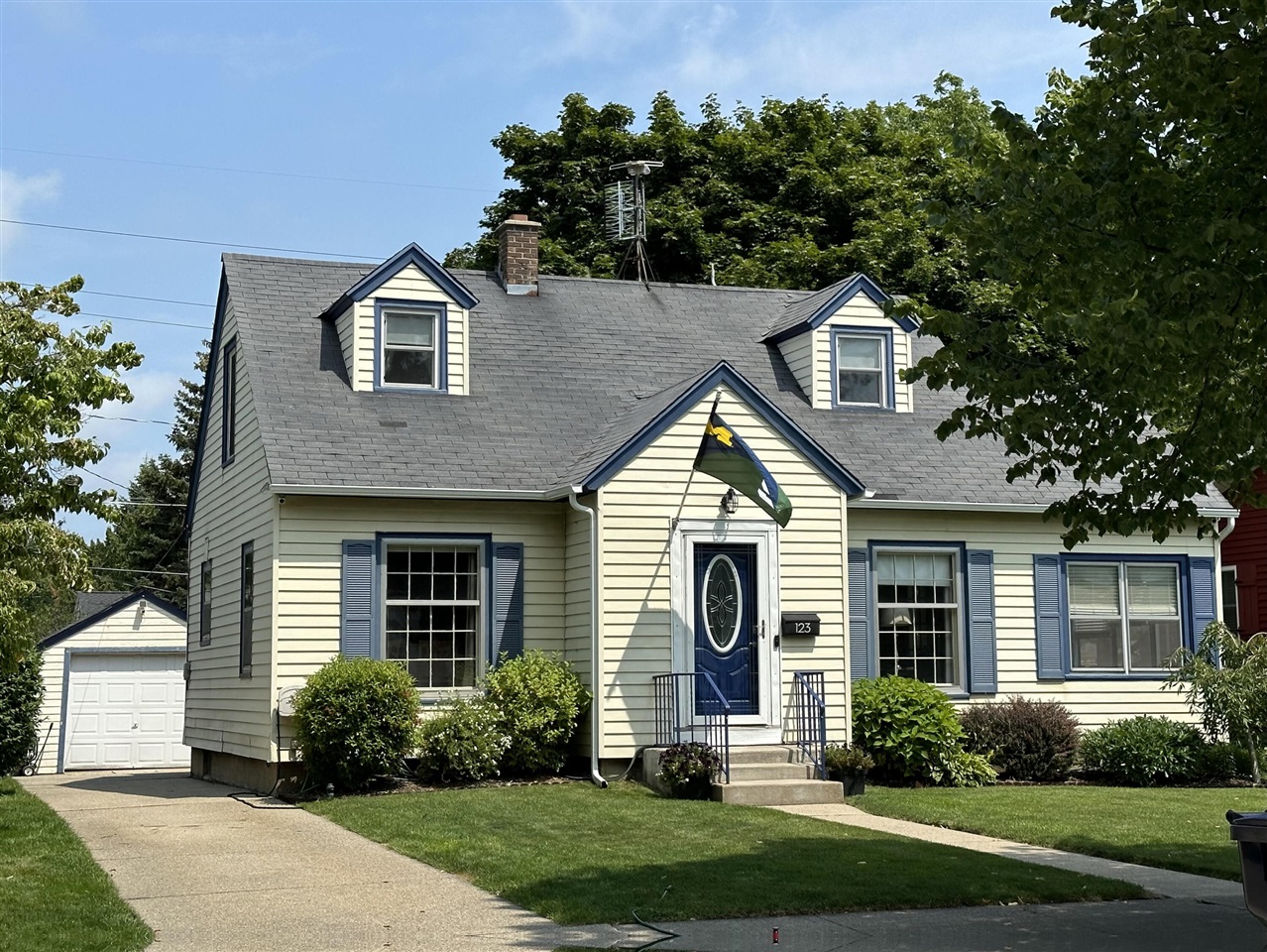 23rd St, Holland, MI 49423