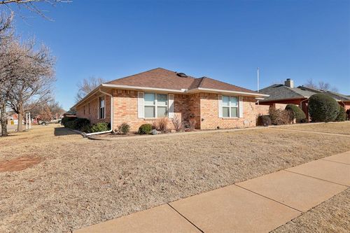 633 Nw 142nd St, Edmond, OK, 73013-1972 | Card Image