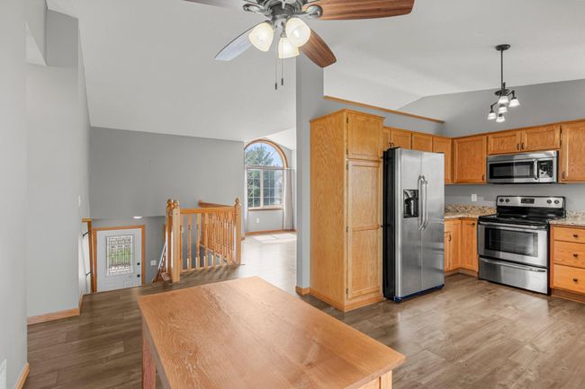 1472 16th Ave SE - Upper | Image 5