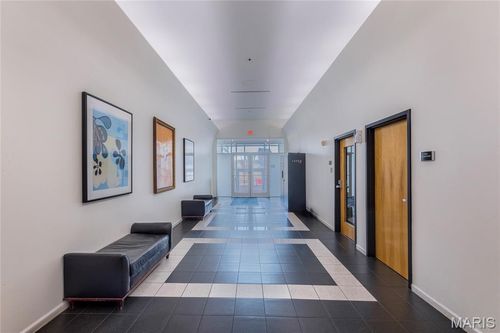 apt-404-1511 Locust St, Saint Louis, MO, 63103-1853 | Card Image