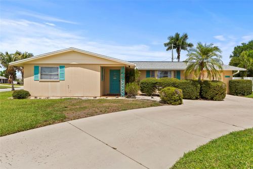 6836 Roxbury Dr, Sarasota, FL, 34231-8122 | Card Image