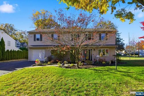 473 Lincoln Dr, Paramus, NJ, 07652-4749 | Card Image