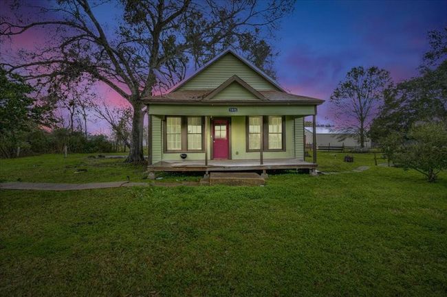 7035 second home on the property 2 bedrooms, 1 bathroom, living room and kitchen, with its own private driveway. | Image 37
