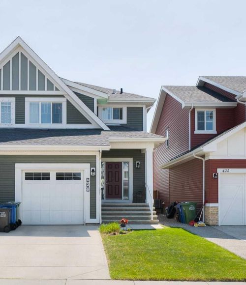 426 River Heights Crescent, Cochrane, AB, T4C0T9 | Card Image