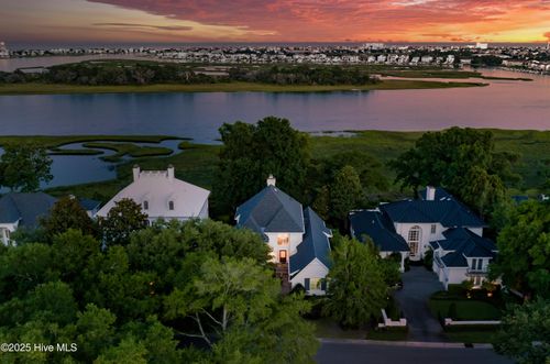 1527 Landfall Dr, Wilmington, NC, 28405-4253 | Card Image
