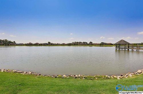 21 Winter King Dr Sw, Huntsville, AL, 35824-4112 | Card Image