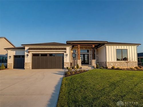 9338 Rochelle Ave, Dayton, OH, 45429 | Card Image