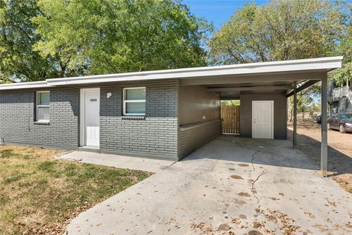a-1011 Hackberry St, San Marcos, TX, 78666-8203 | Card Image