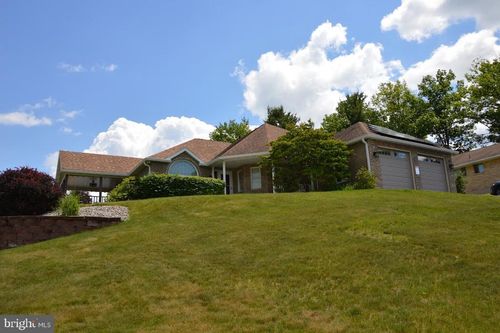 4 Linden Ct, ASHLAND, PA, 17921-9598 | Card Image