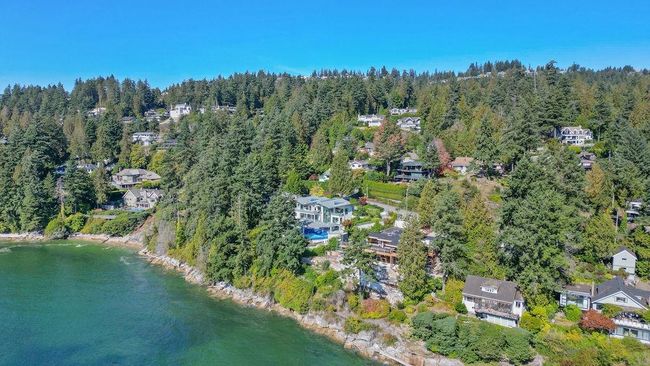 4580 Marine Drive, House other with 5 bedrooms, 5 bathrooms and 5 parking in West Vancouver BC | Image 40