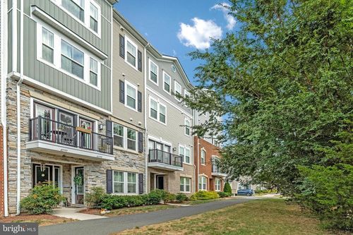42001 Nora Mill Ter, ALDIE, VA, 20105-5421 | Card Image