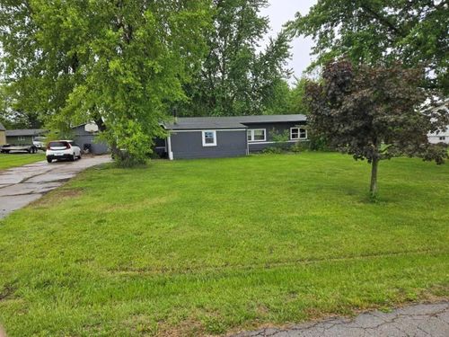 107 Elizabeth St, Effingham, KS, 66023-4032 | Card Image
