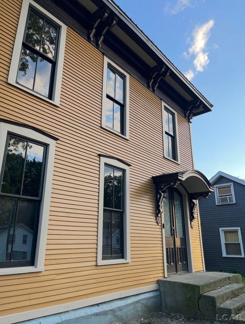 143 Lafayette St, Hudson, MI, 49247-1223 | Card Image