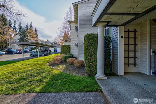 c103-15415 35th Ave W, Lynnwood, WA, 98087-8422 | Card Image